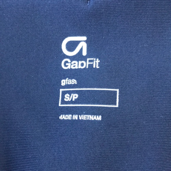 GAP Workout capris - Picture 6 of 6